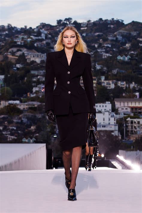 versace fall 2023 ready-to-wear